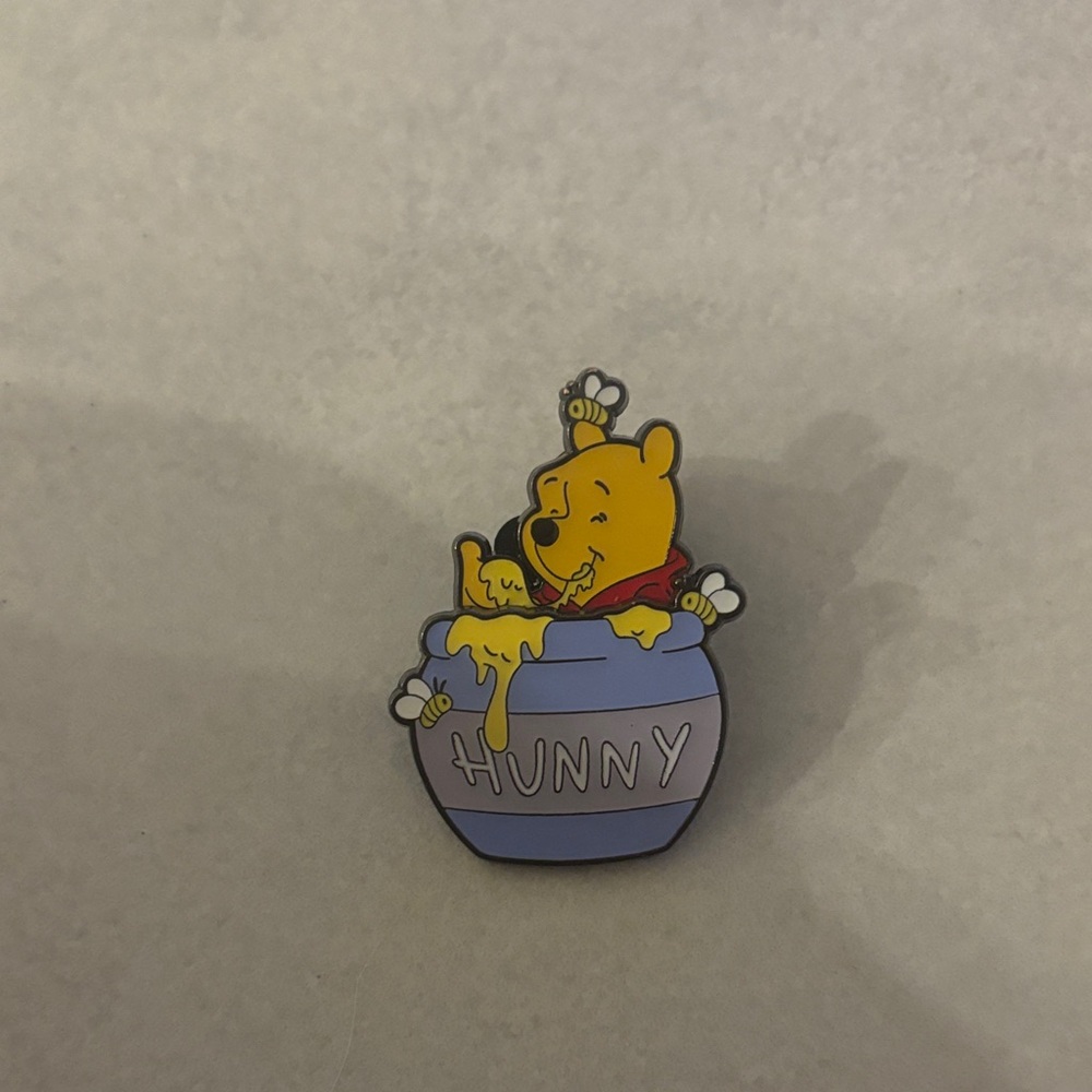 Loungefly Winnie the Pooh Hunny Pot Pin - Yellow and Purple